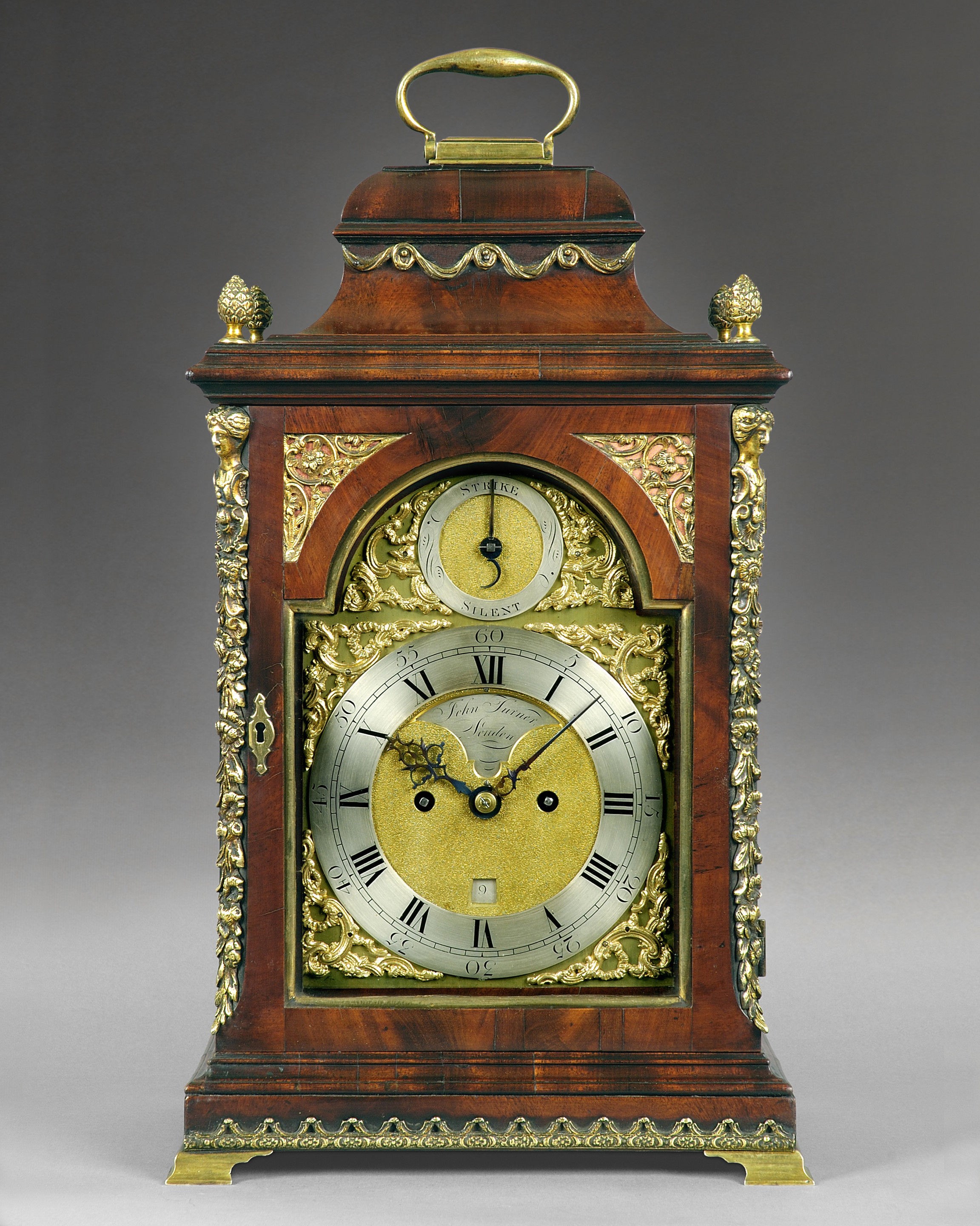 18TH CENTURY ANTIQUE MAHOGANY AND BRASS BRACKET CLOCK BY JOHN TURNER OF LONDON